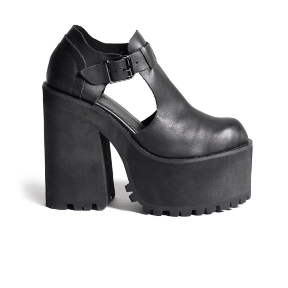 Unif slacker shoe