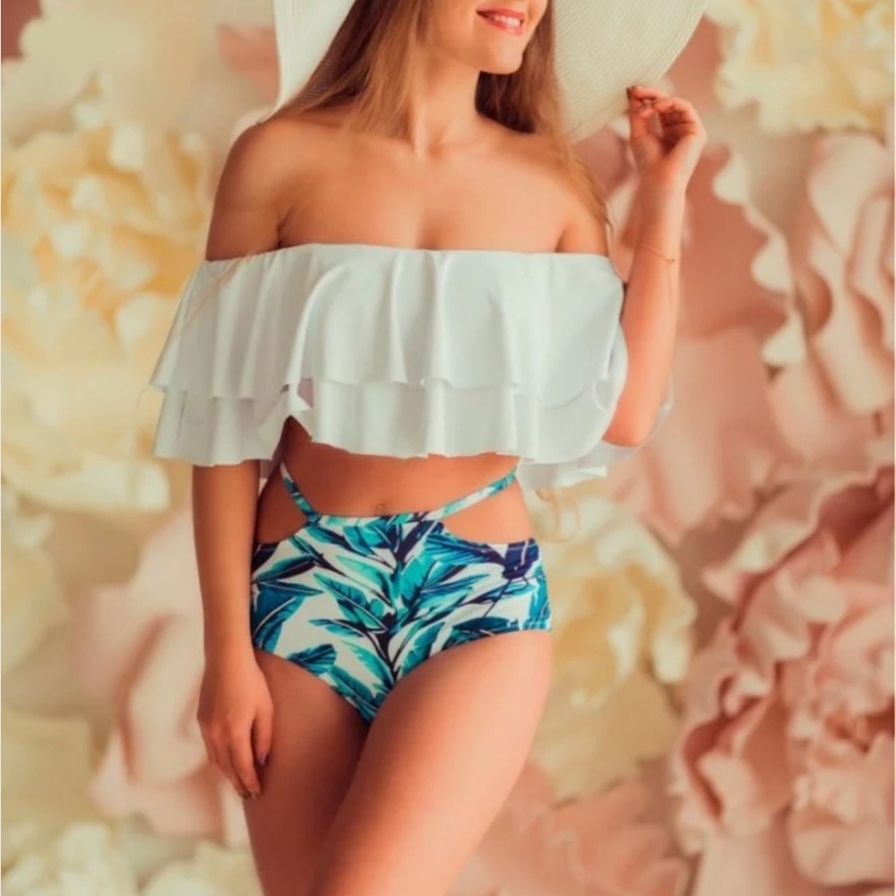 NEW flounce bardot swimsuit - Picture 6 of 7