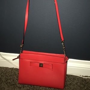RED KATE SPADE OFF THE SHOULDER PURSE