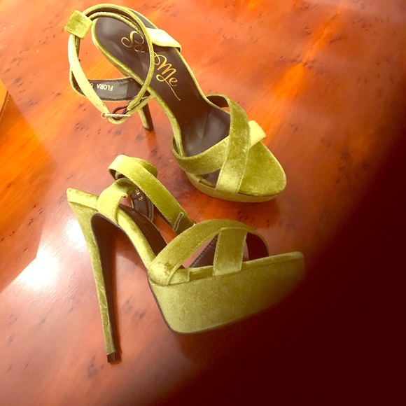 Lime Green Criss Cross  Suede Platform - Picture 1 of 8