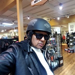 Meet your Posher, Edgar