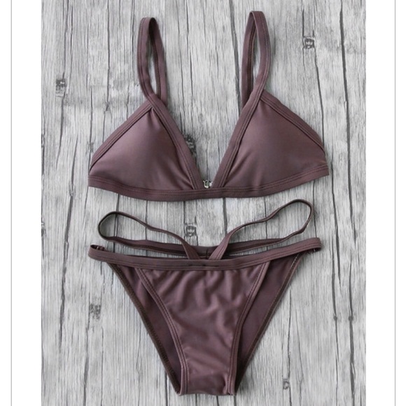 Romwe swimsuit - Picture 1 of 3