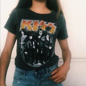 vintage band tee KISS