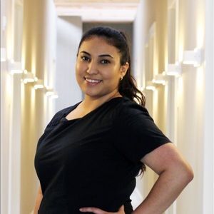 Meet your Posher, Alondra
