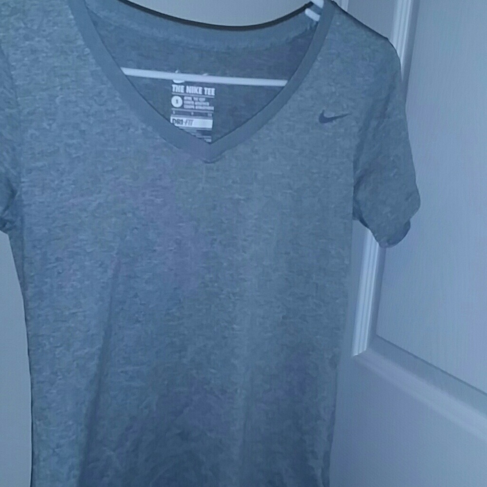 NIKE Grey Tee