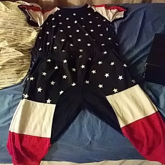 American shorts joggers with American shirt