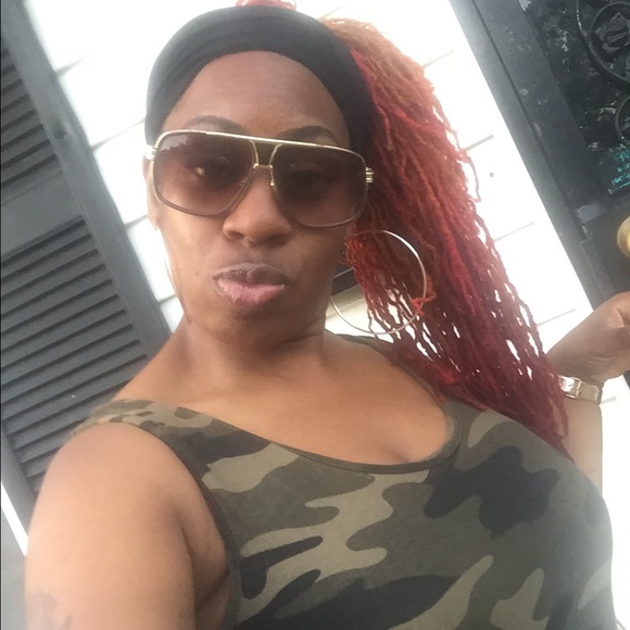 Meet your Posher, Juanita - Picture 1 of 1