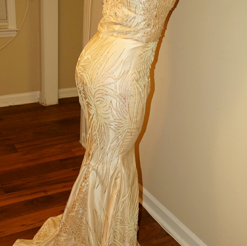 Clearance!  Elegant Gold Sparkle Pearls Long Dress