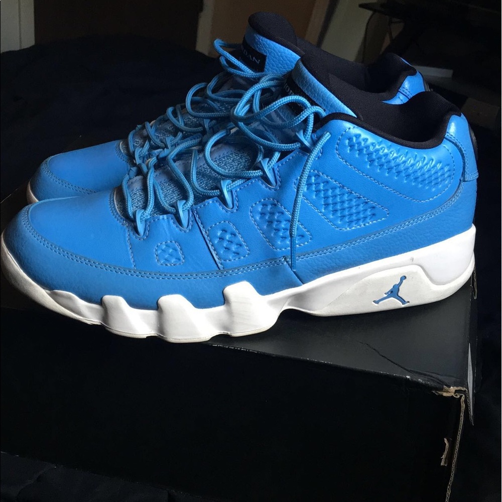 Pantone Low 9's