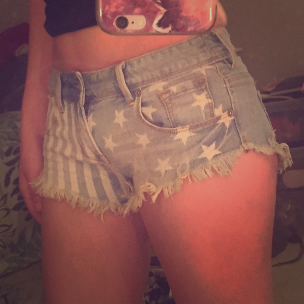 Bullhead denim shorts size0. 4th of JULY🇺🇸 ready