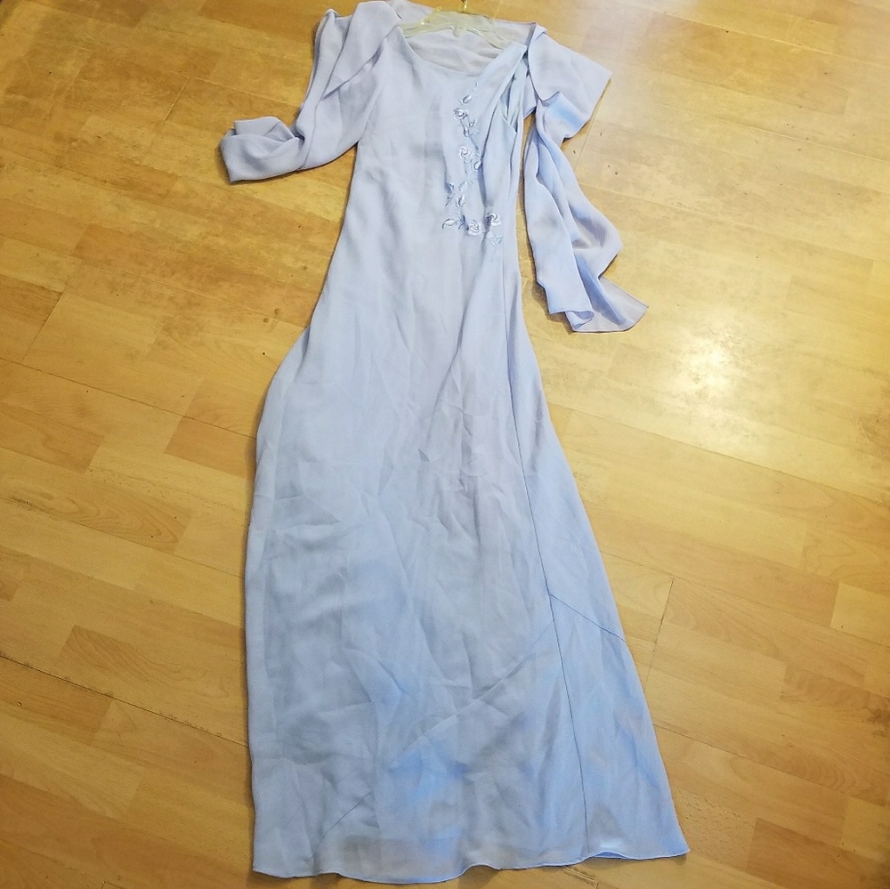 Alyn Paige Lavender gown - Picture 4 of 6