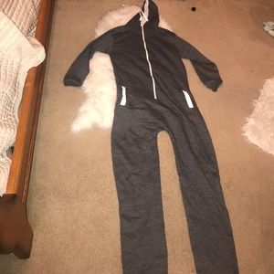BOOHOO FREYA CONTRAST POCKET AND TIE ZIP UP ONSIE