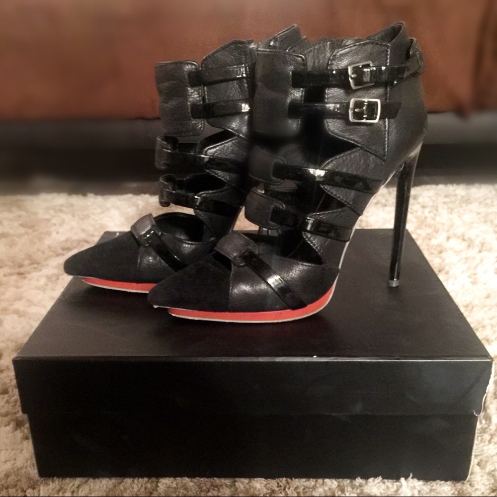 L.A.M.B. 'Kaine' Stilettos