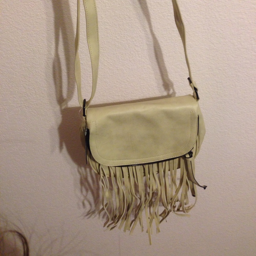 Apt9 beige purse