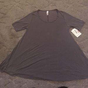 BNWT LuLaRoe Perfect Tee