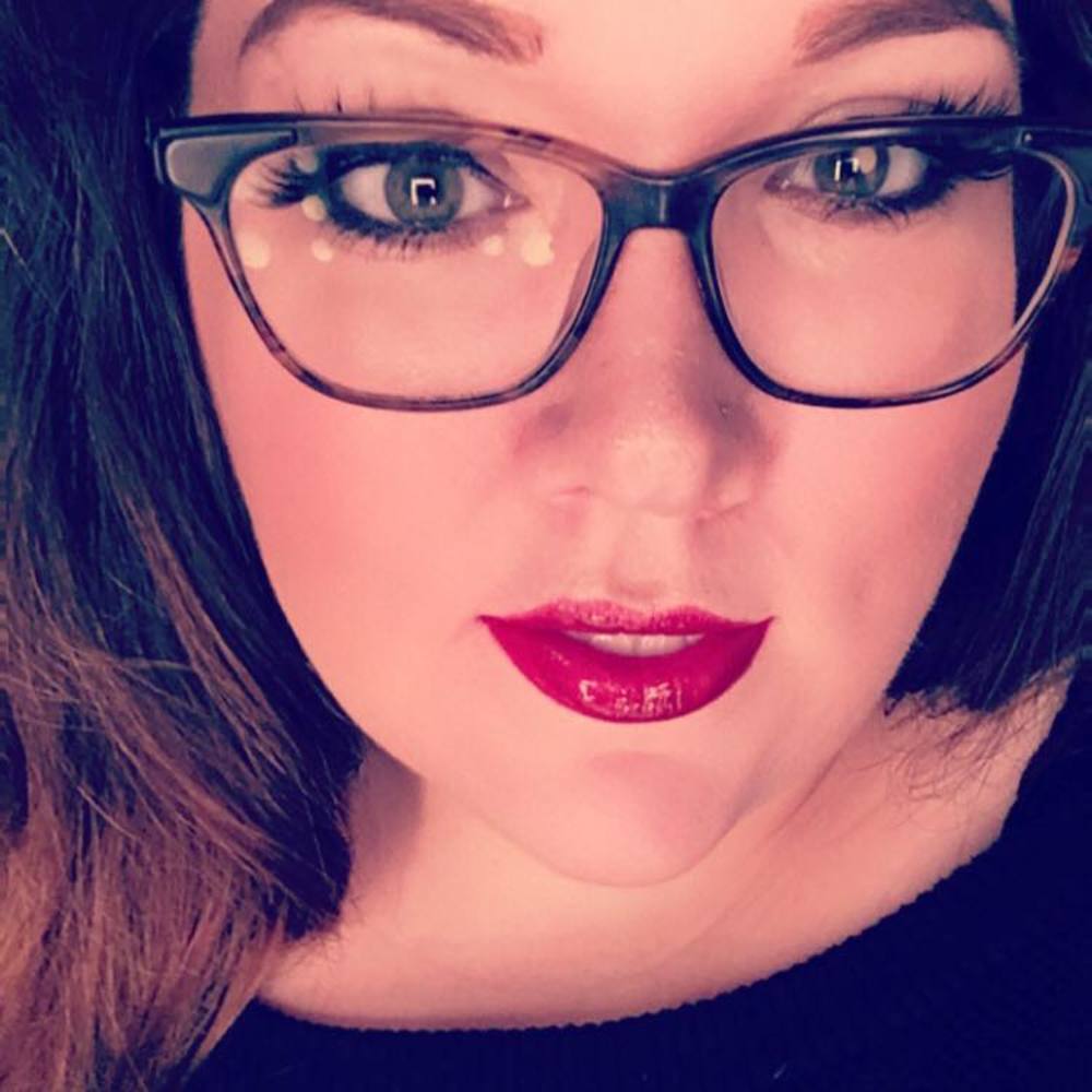 Meet your Posher, Kacey