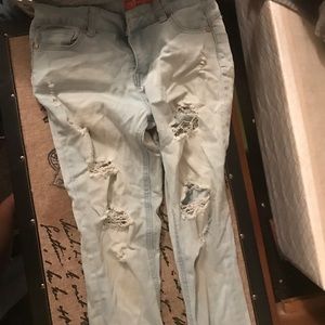 Ripped light washed jeans