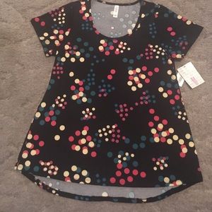 BNWT LuLaRoe Classic Tee