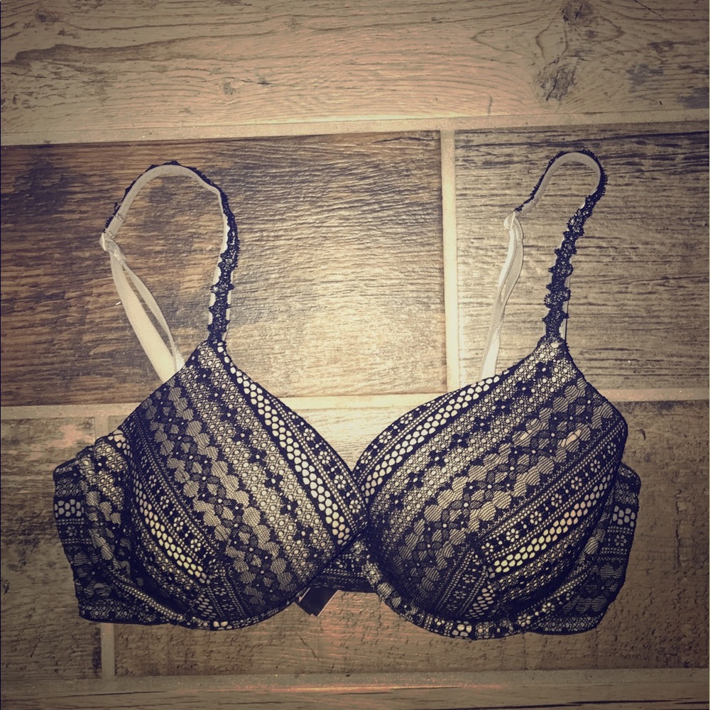 VS shirt bra sexy tee lined perfect coverage 34D