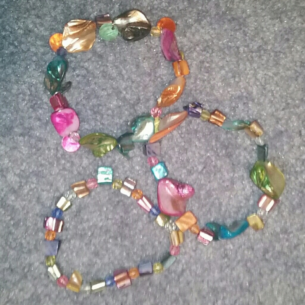 3 Colored shell bracelets