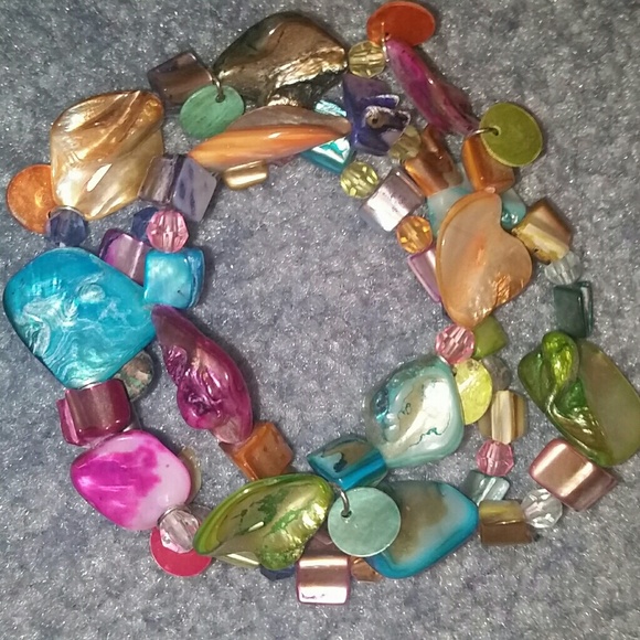 3 Colored shell bracelets - Picture 5 of 5