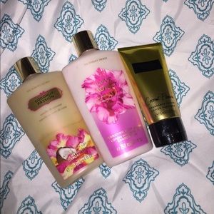 Victoria secret lotion bundle!