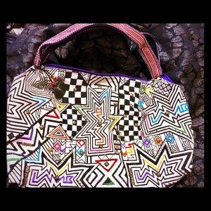 Aztec design shoulder bag🌺 NWOT🌺 🎉Clearance 🎉