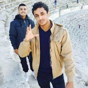 Meet your Posher, Nader