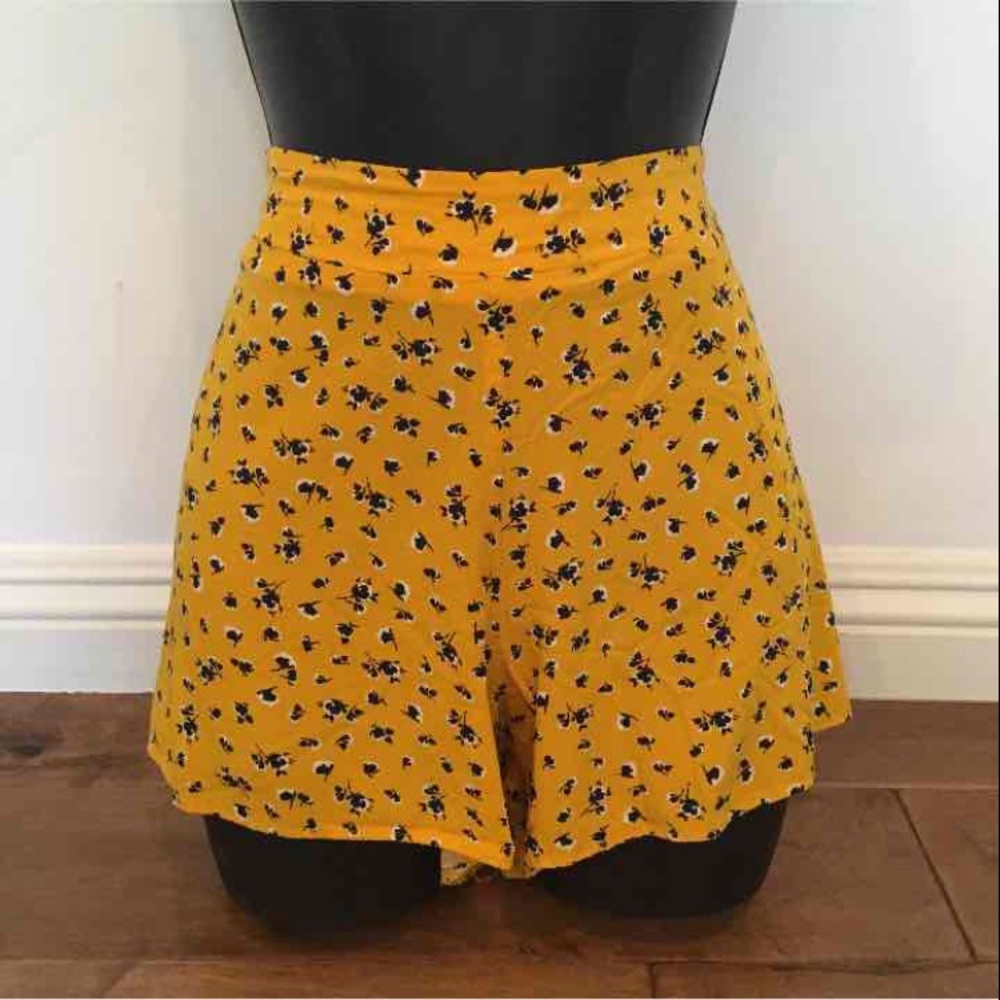 Forever 21 Yellow Skort Blue Flowers S