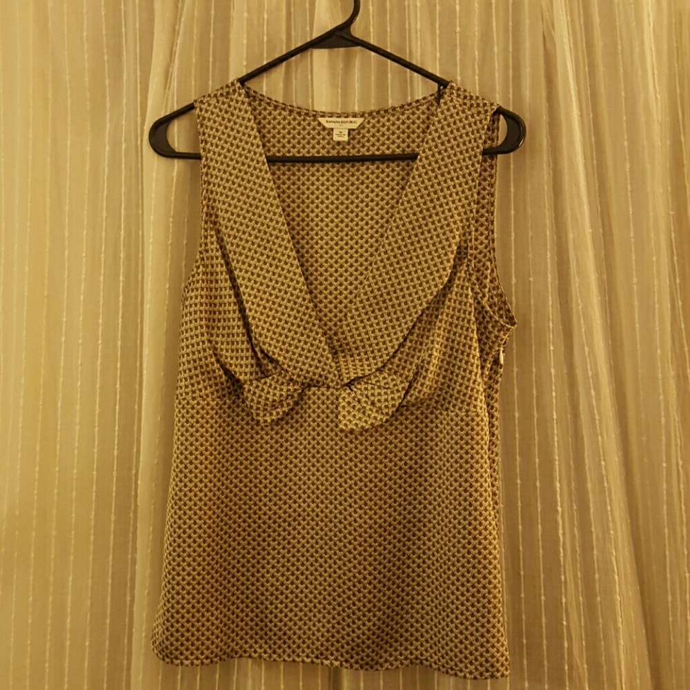 silky Banana Republic top with bow and side zip