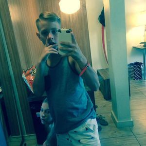 Meet your Posher, Cameron