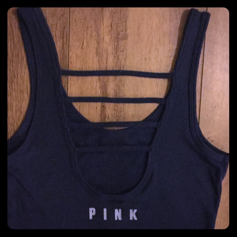 🎊🎉4 tops for $25🎊🎉