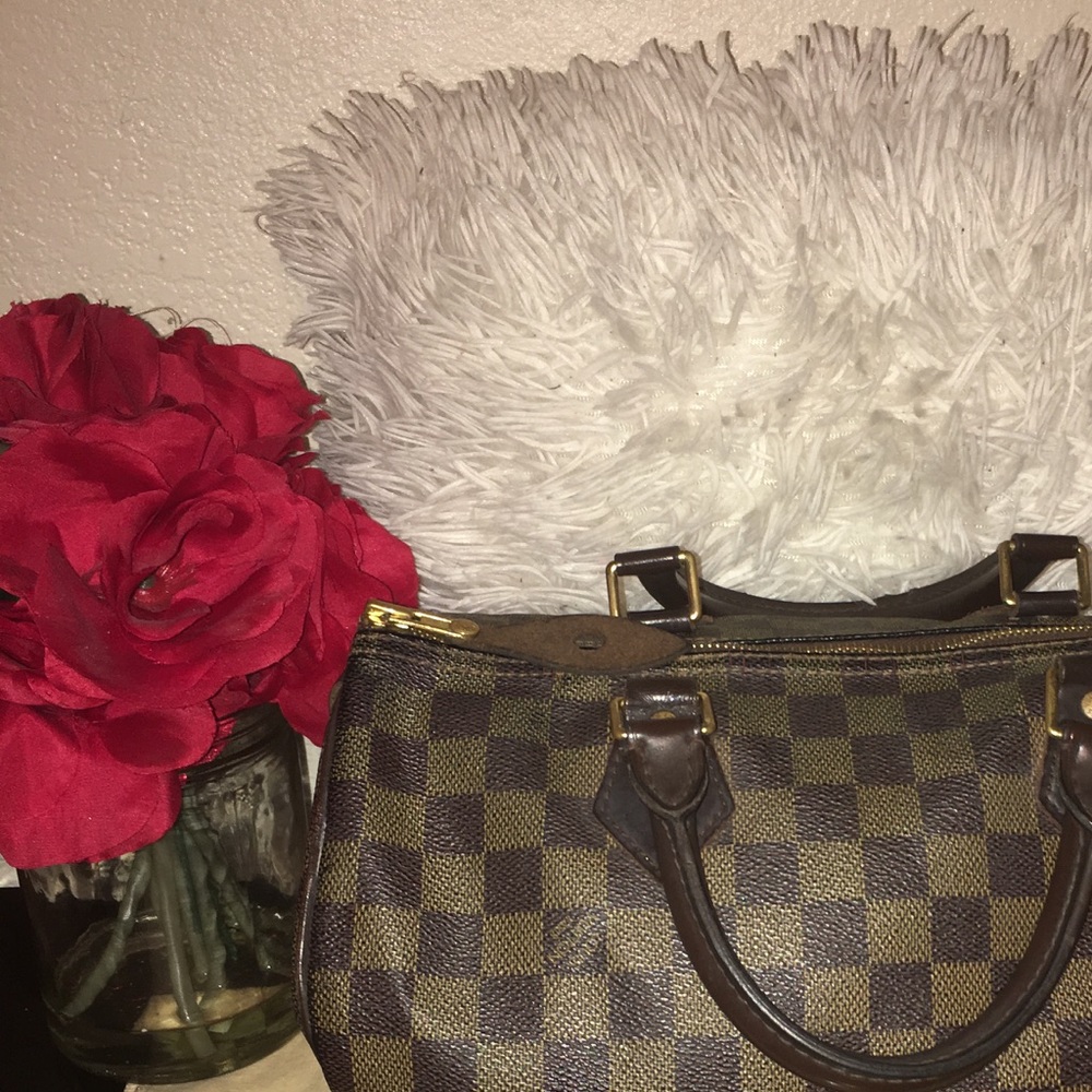 LOUIS VUITTON AUTHENTIC SPEEDY 30