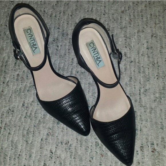 Black Cynthia Rowley Heels - Picture 2 of 4