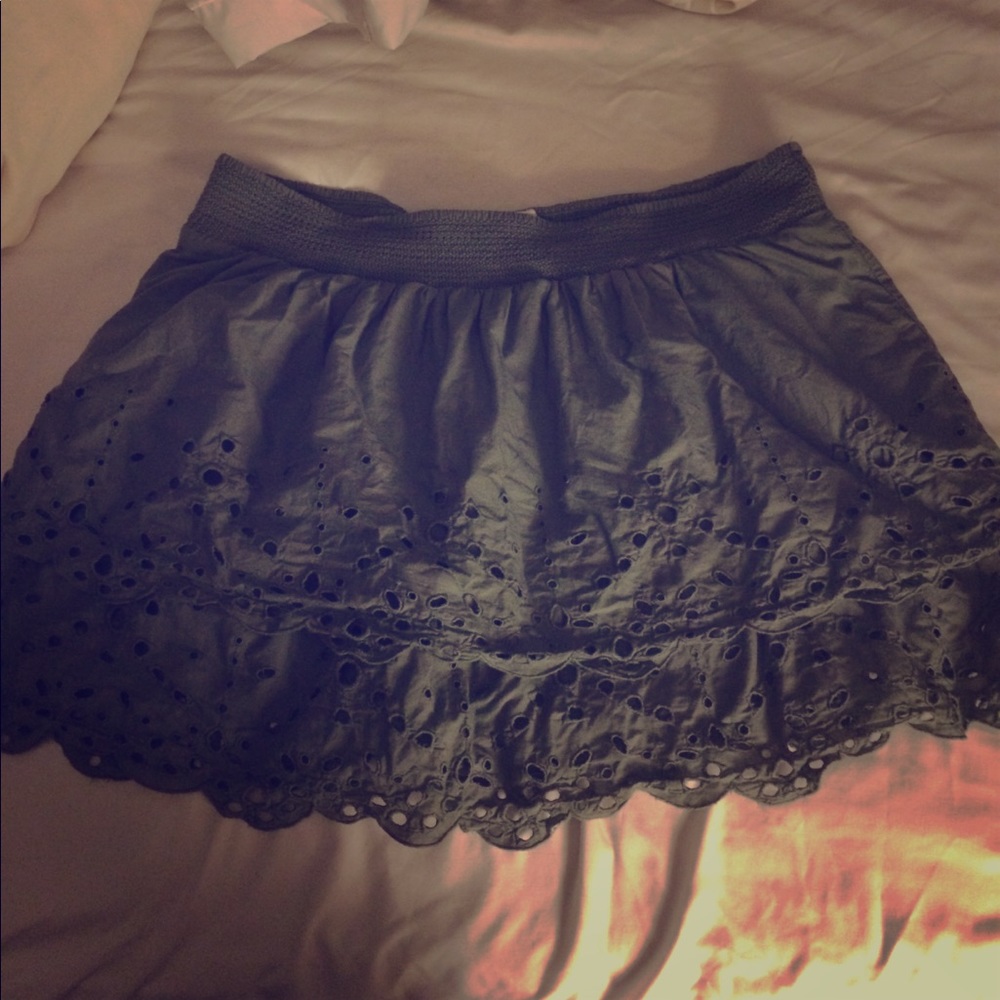 American Eagle Olive Ruffled Skirt