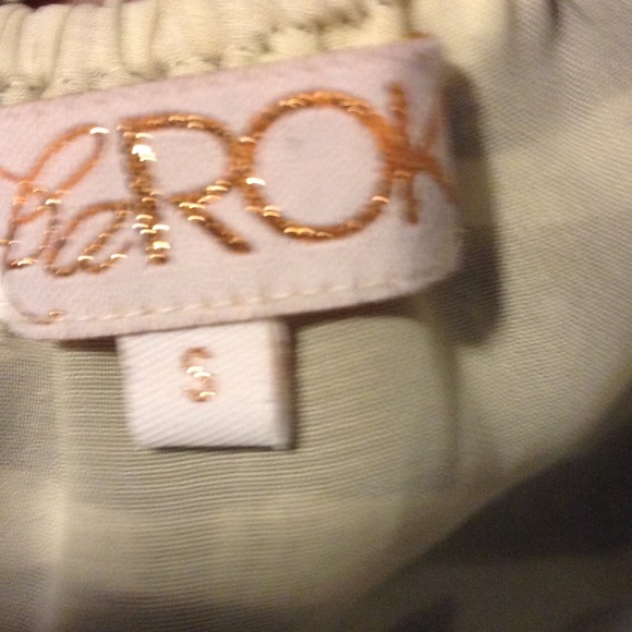 La Roc dress - Picture 4 of 5