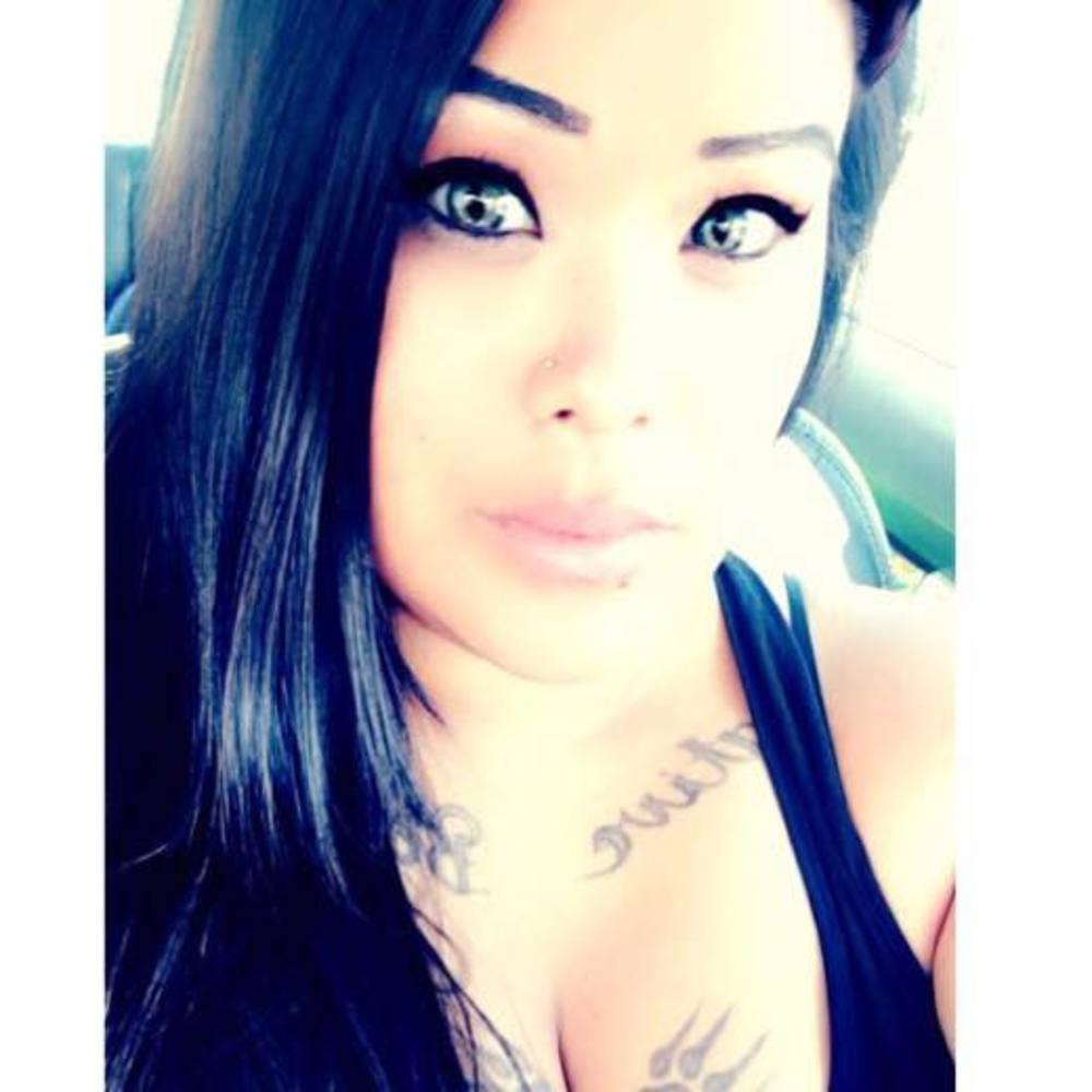 Meet your Posher, Cassandra