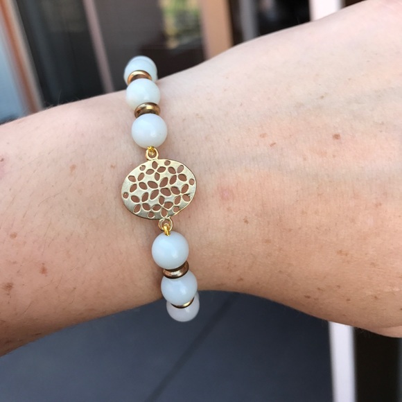 Agate Beaded Bracelet - Picture 6 of 8