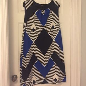 Blue/ white/ black Geometric print shift dress.