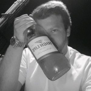 Meet your Posher, Derek