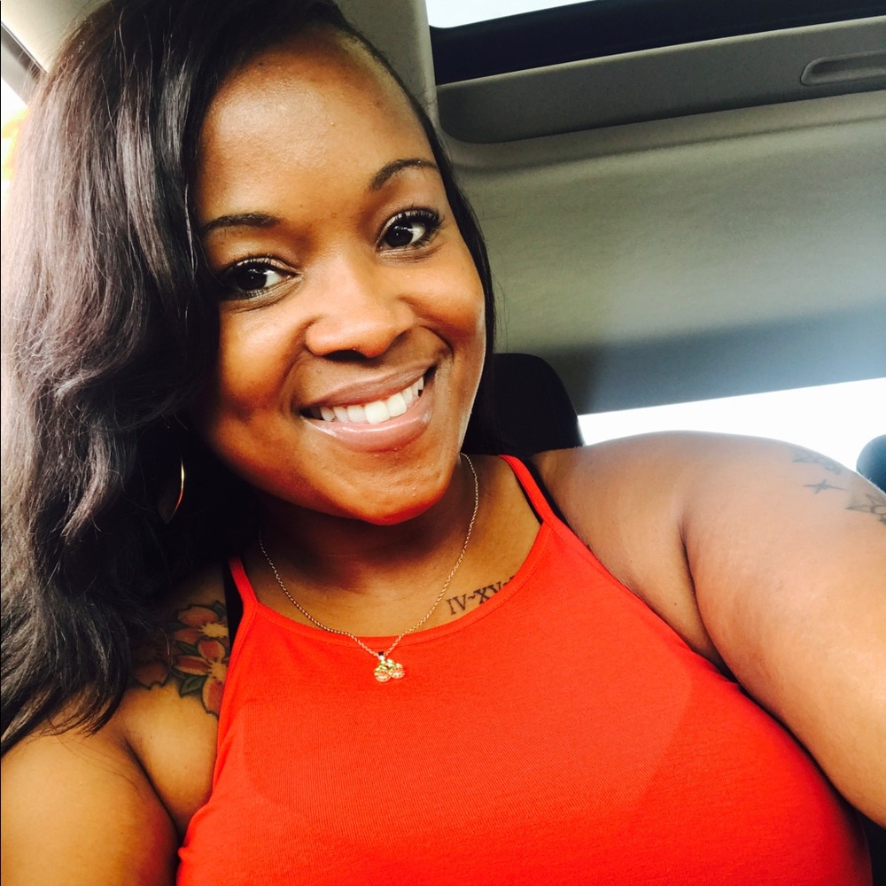 Meet your Posher, Makayla