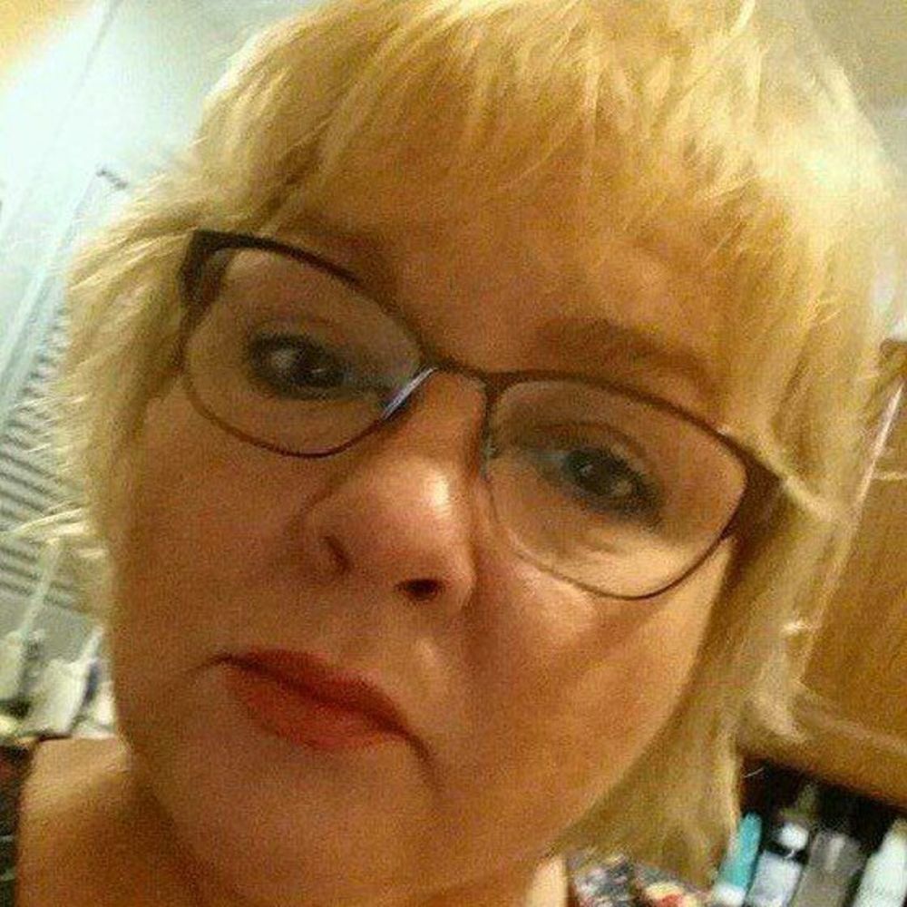 Meet your Posher, Debra