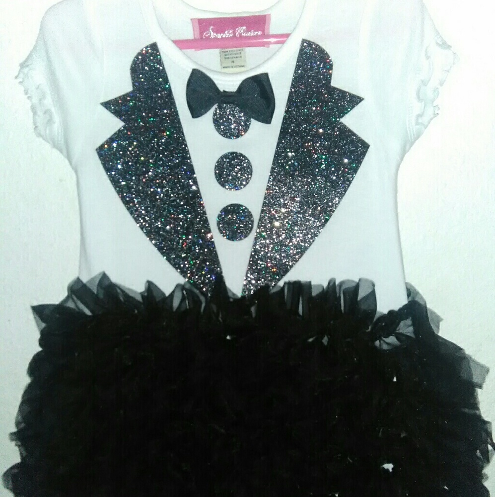 Tuxedo Dress size,4