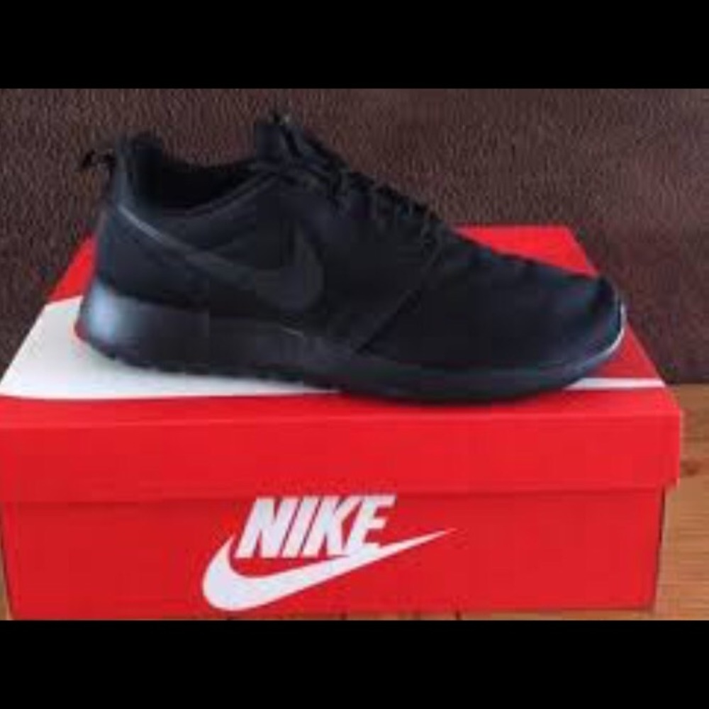 Black Roshes