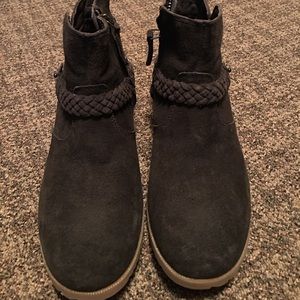 Teva short boots