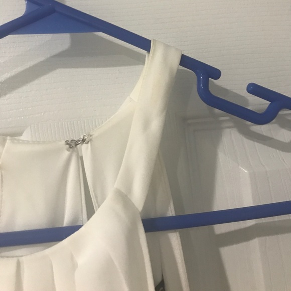 Express Dress - Picture 6 of 7