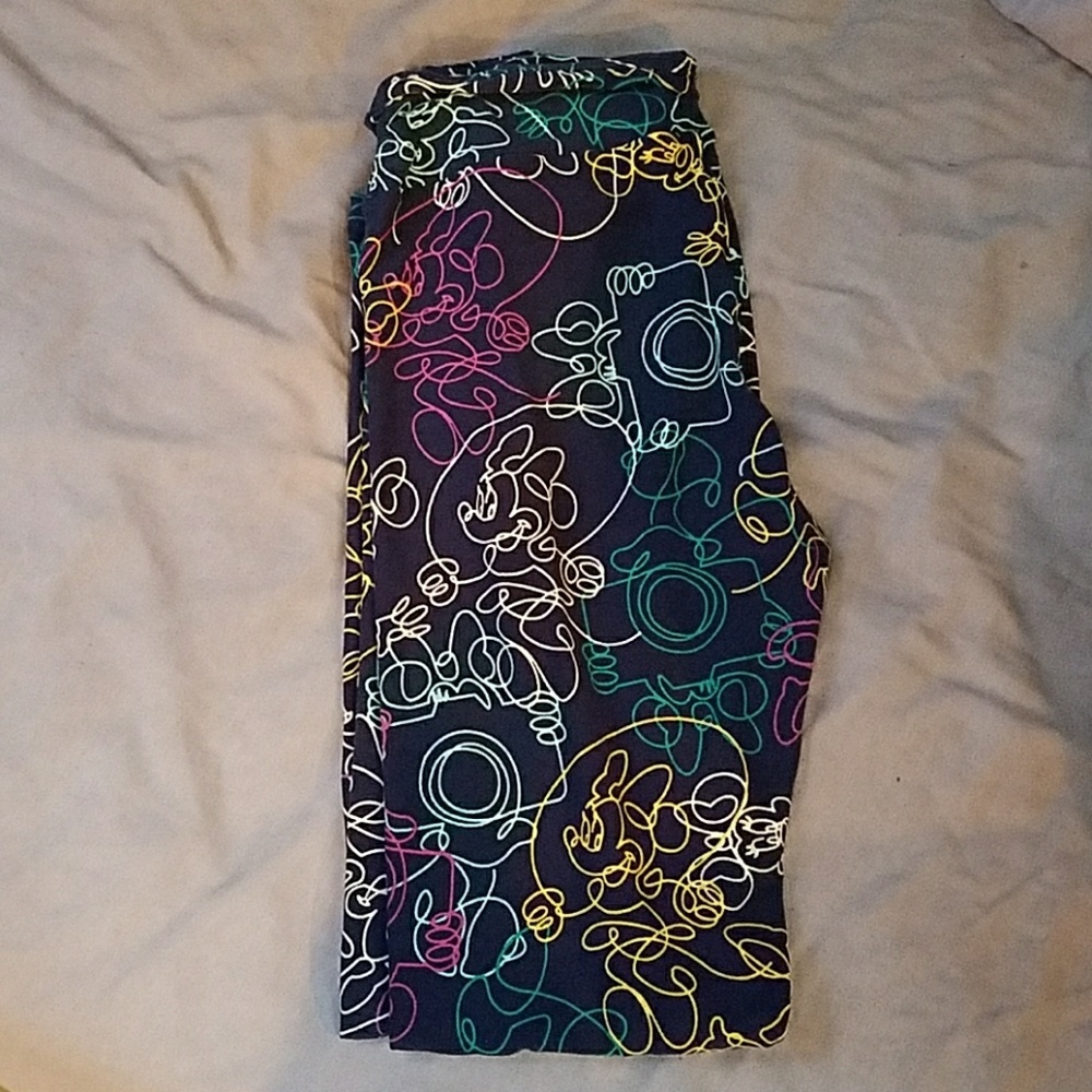 NWOT. LuLaRoe Disney One Size Leggings.