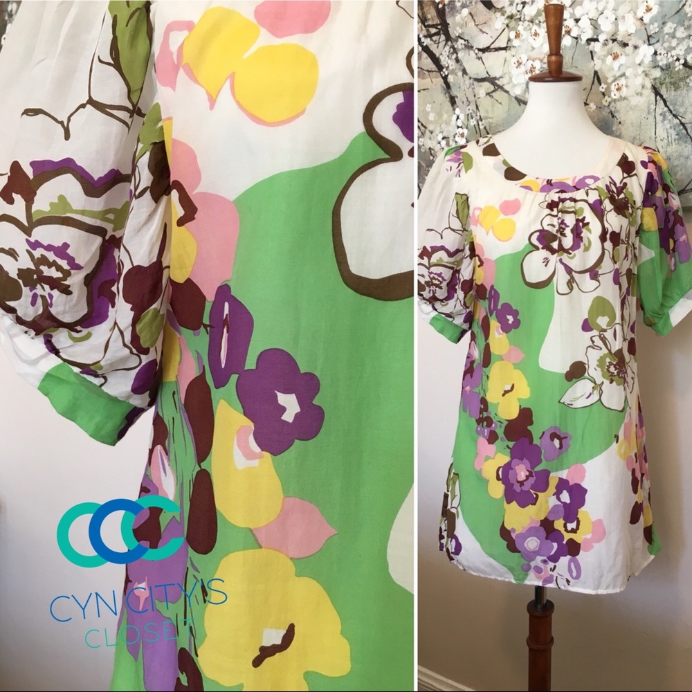 Glam soft retro style Floral dress