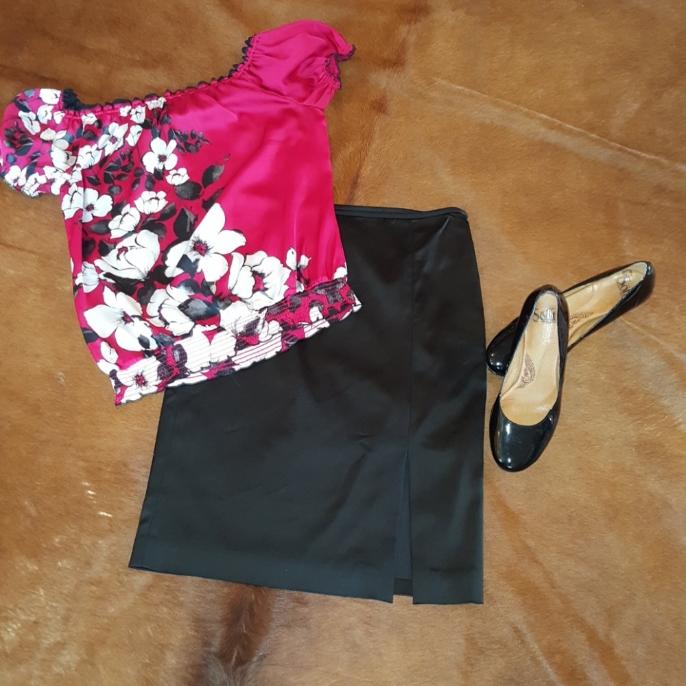 White House Black Market Black Skirt NWT