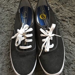 Keds sneakers size 9